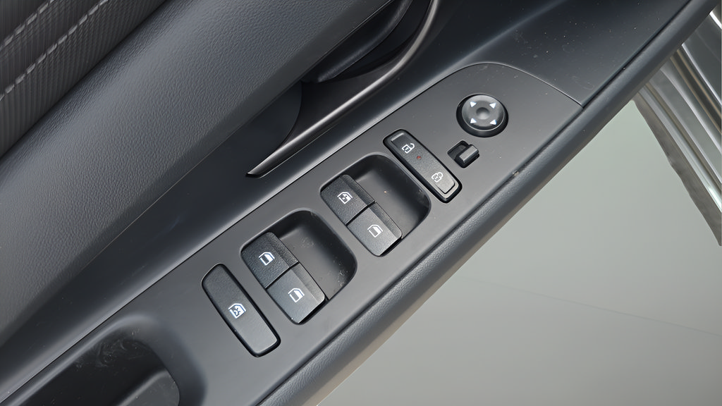 New 2026 Hyundai Elantra SEL Sport Premium FWD image 16