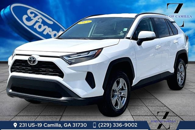 Used 2024 Toyota RAV4 XLE FWD image 1