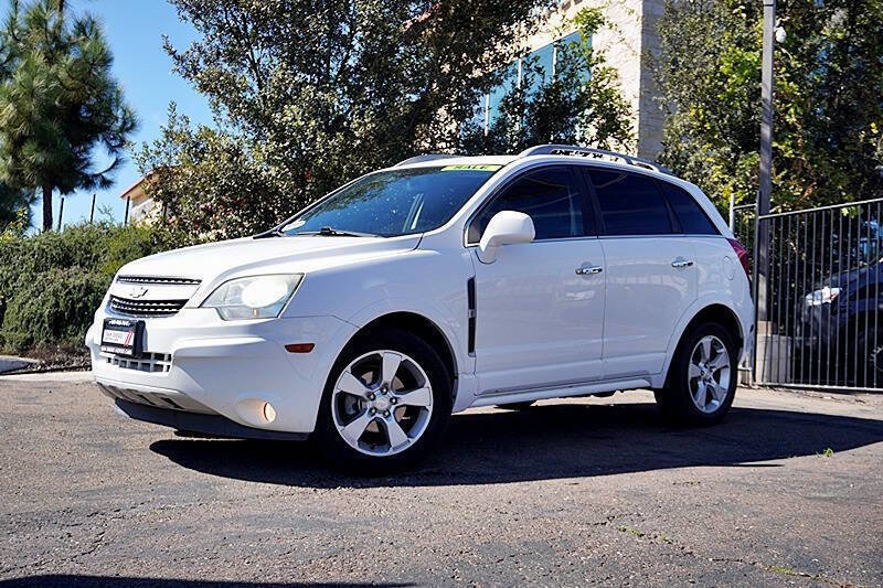 Used 2013 Chevrolet Captiva Sport LTZ FWD image 2