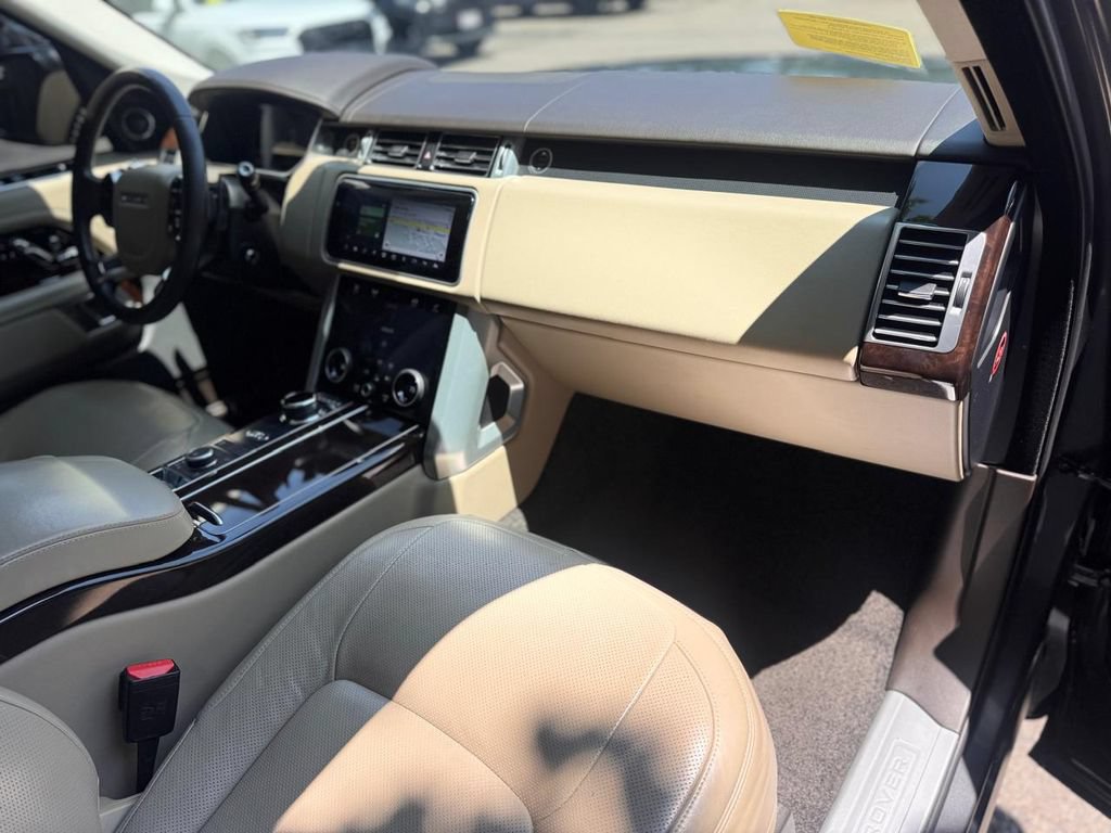 Used 2018 Land Rover Range Rover Supercharged AWD/4WD image 27