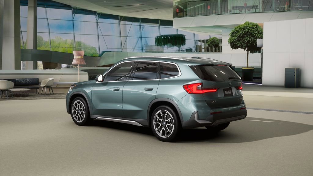 Used 2026 BMW X1 xDrive28i w/ Technology Package image 28