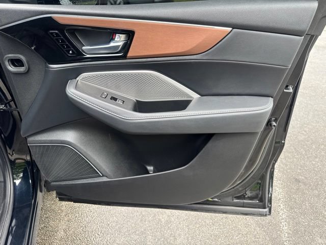 Used 2022 Acura MDX w/ Technology Package AWD/4WD image 9
