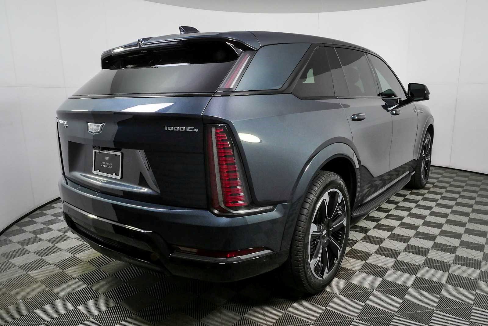 Certified 2025 Cadillac Escalade IQ Sport 1 AWD/4WD image 3