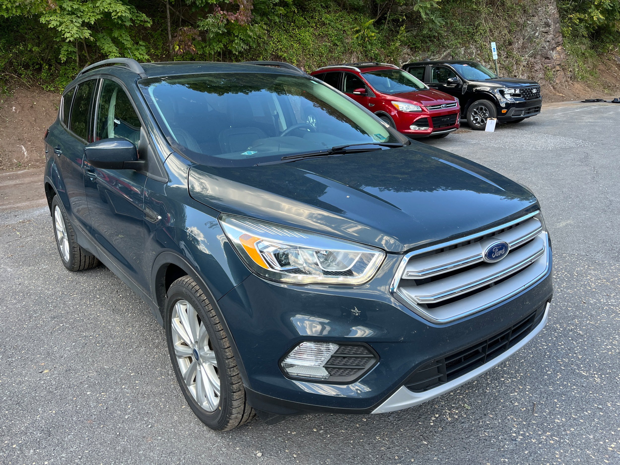 Certified 2019 Ford Escape SEL AWD/4WD image 4