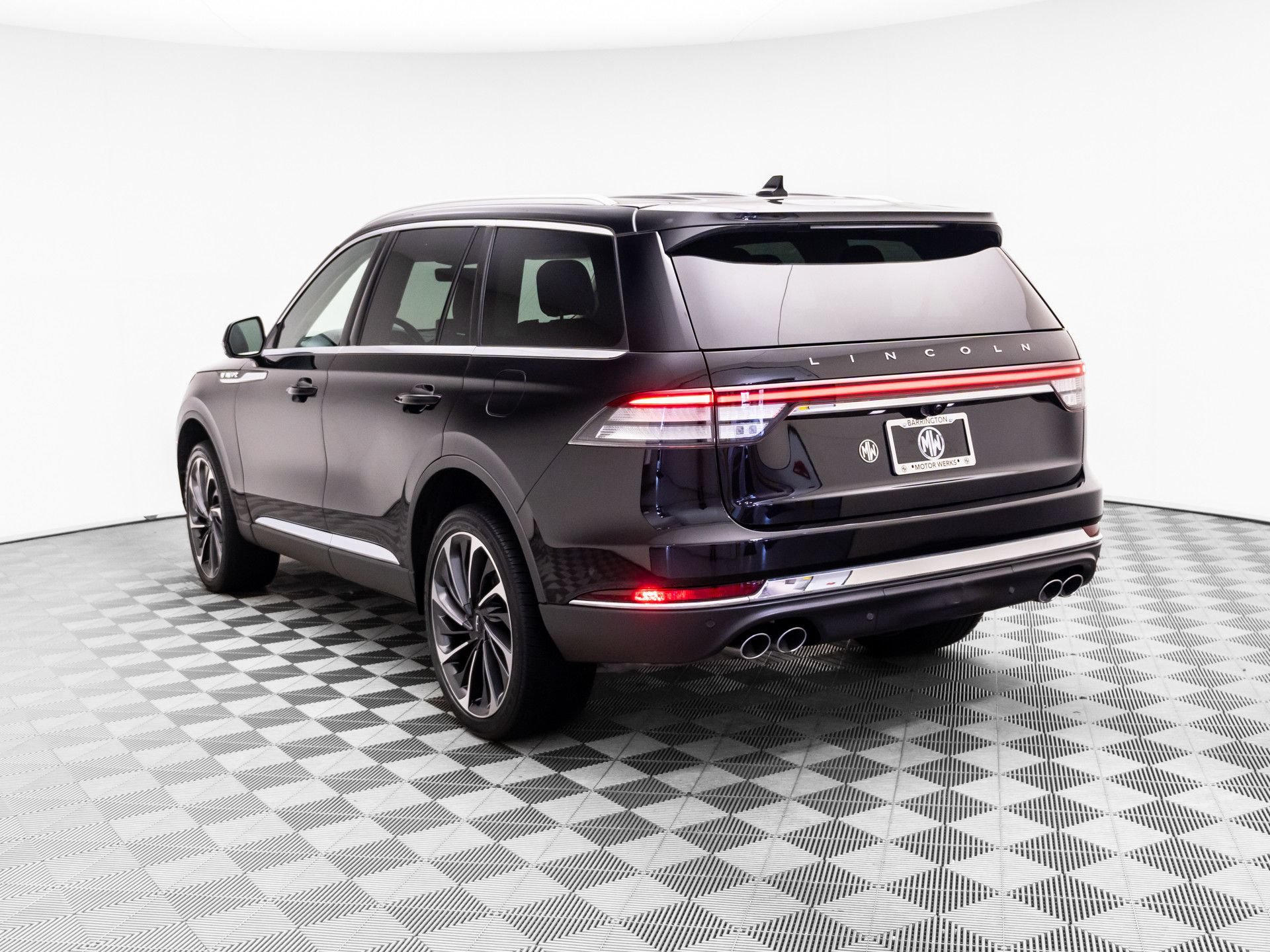 Used 2020 Lincoln Aviator Reserve w/ Equipment Group 202A AWD/4WD image 3