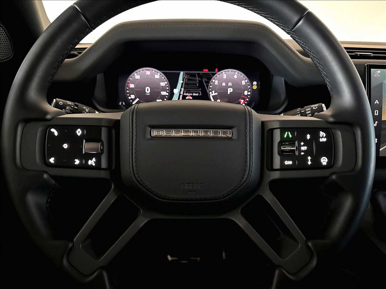 Used 2023 Land Rover Defender 110 X AWD/4WD image 18