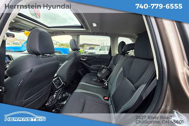 Used 2024 Subaru Forester Premium AWD/4WD image 24