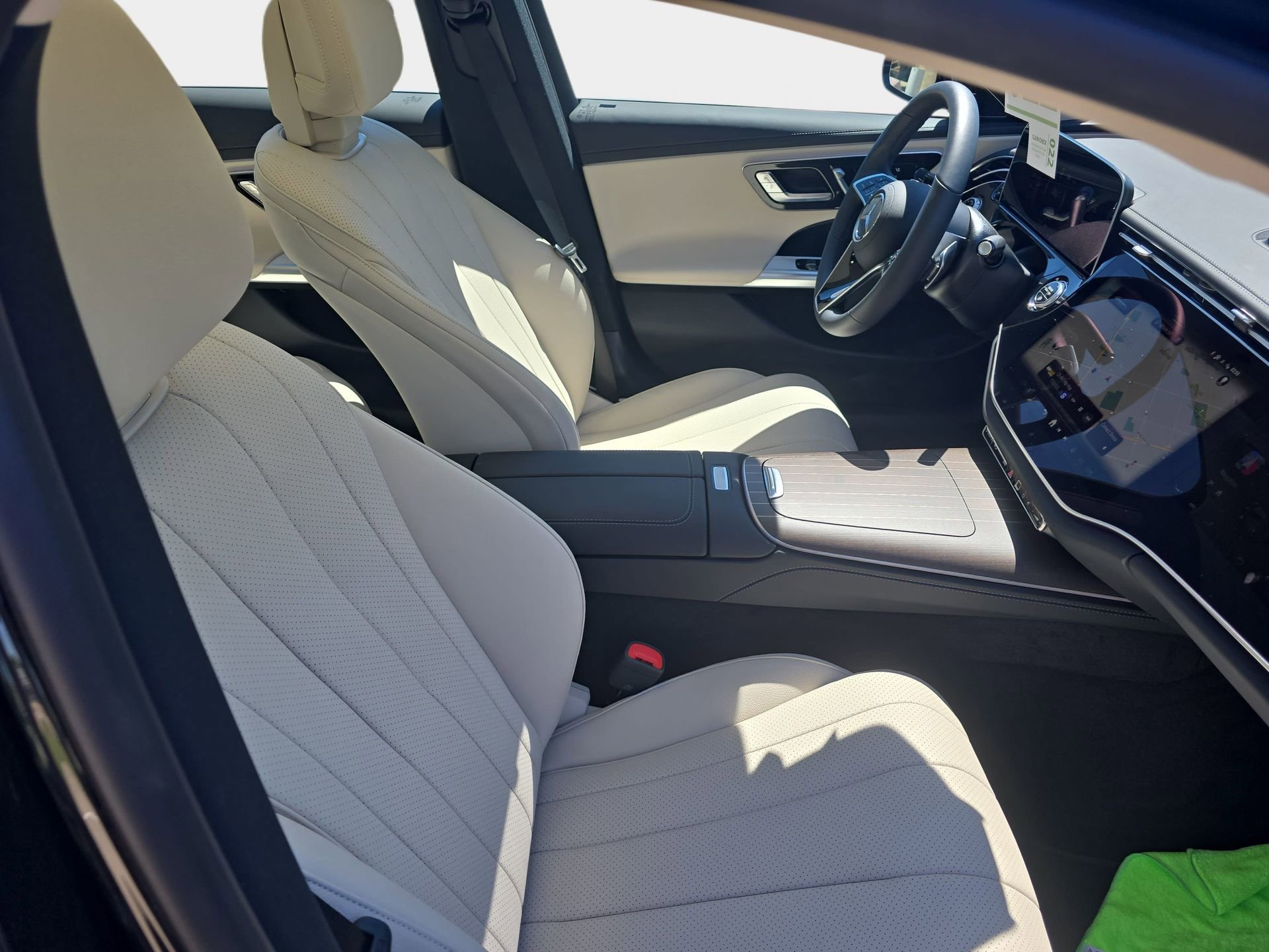 Used 2025 Mercedes-Benz E 350 Sedan image 10