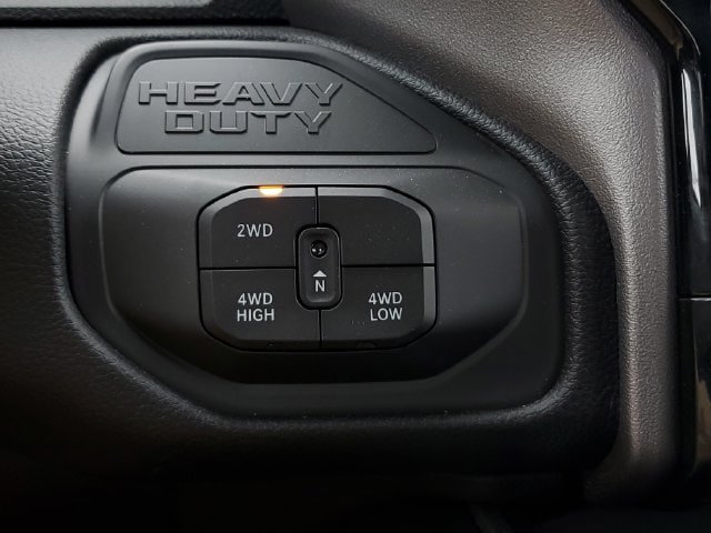 New 2026 RAM 3500 Laramie AWD/4WD image 34