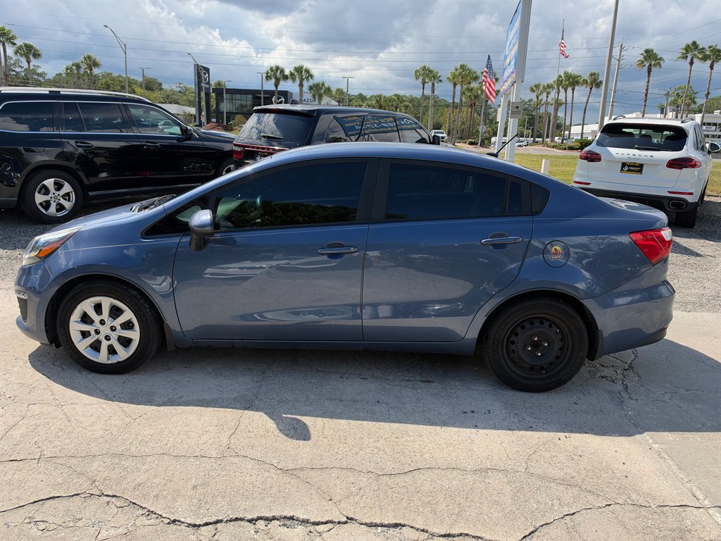 Used 2016 Kia Rio LX FWD image 3