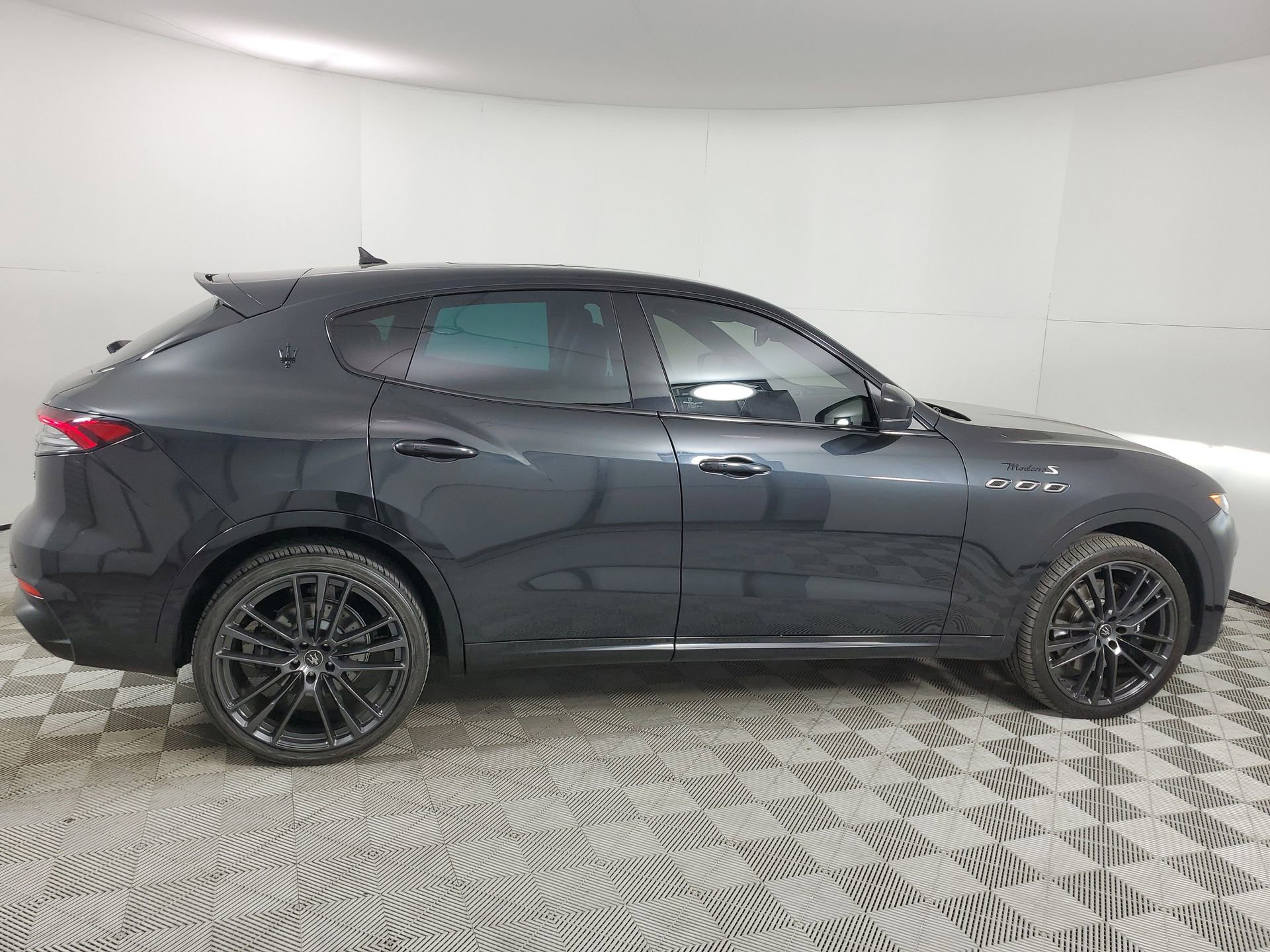 Used 2022 Maserati Levante Modena S image 13