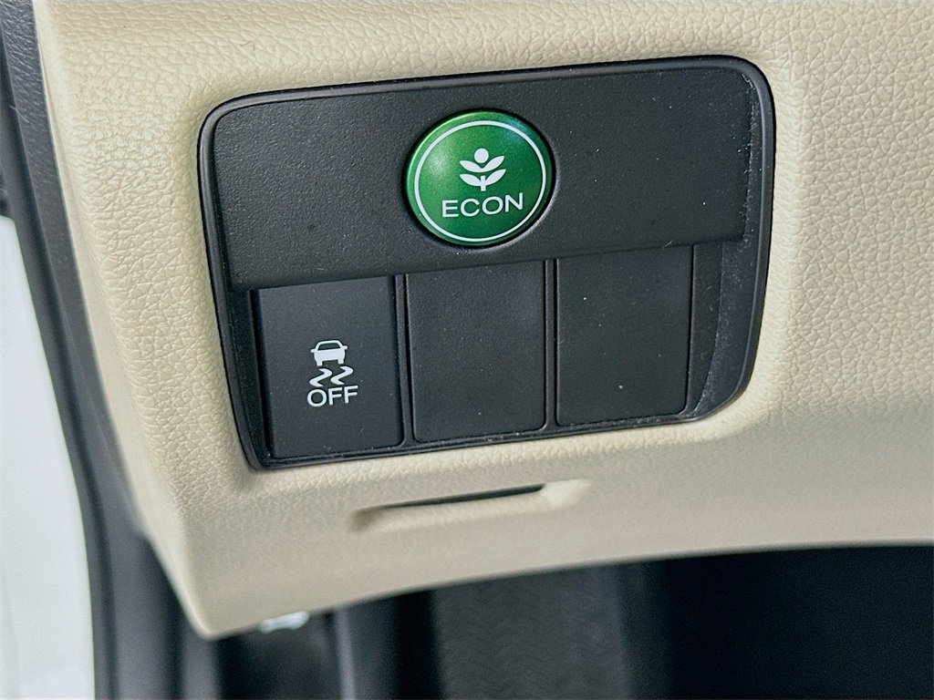 Used 2017 Honda Accord LX image 10