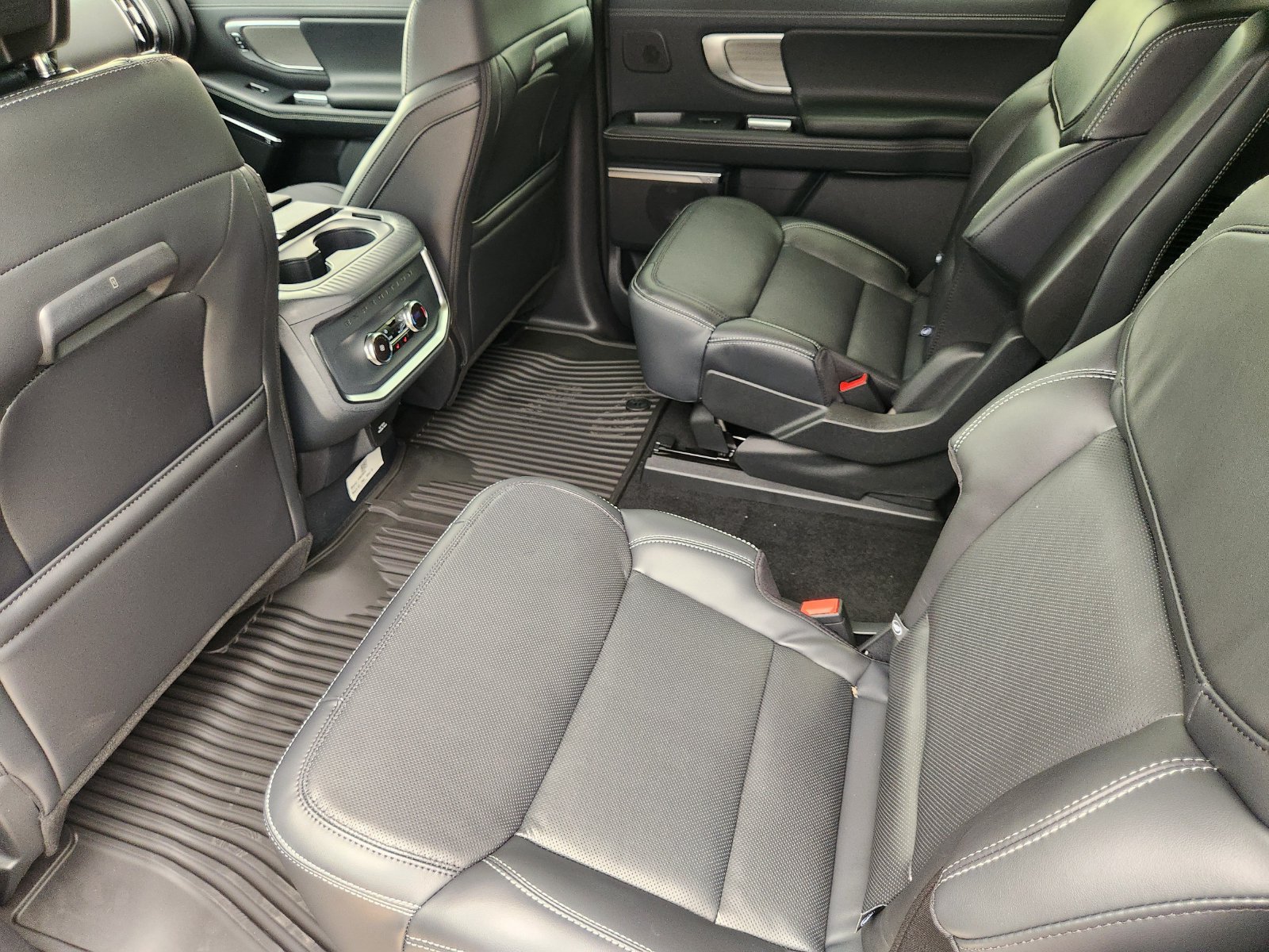 New 2027 Ford Expedition Max Platinum w/ Driver's Package AWD/4WD image 26