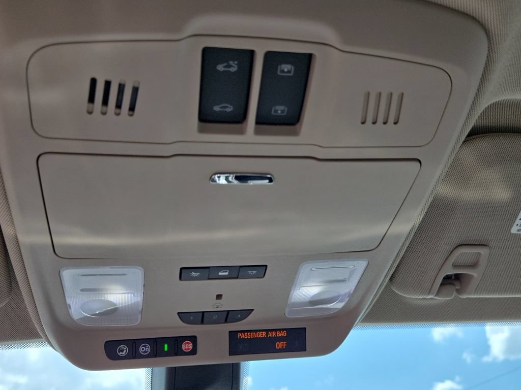 Certified 2017 Buick Envision Essence FWD image 23