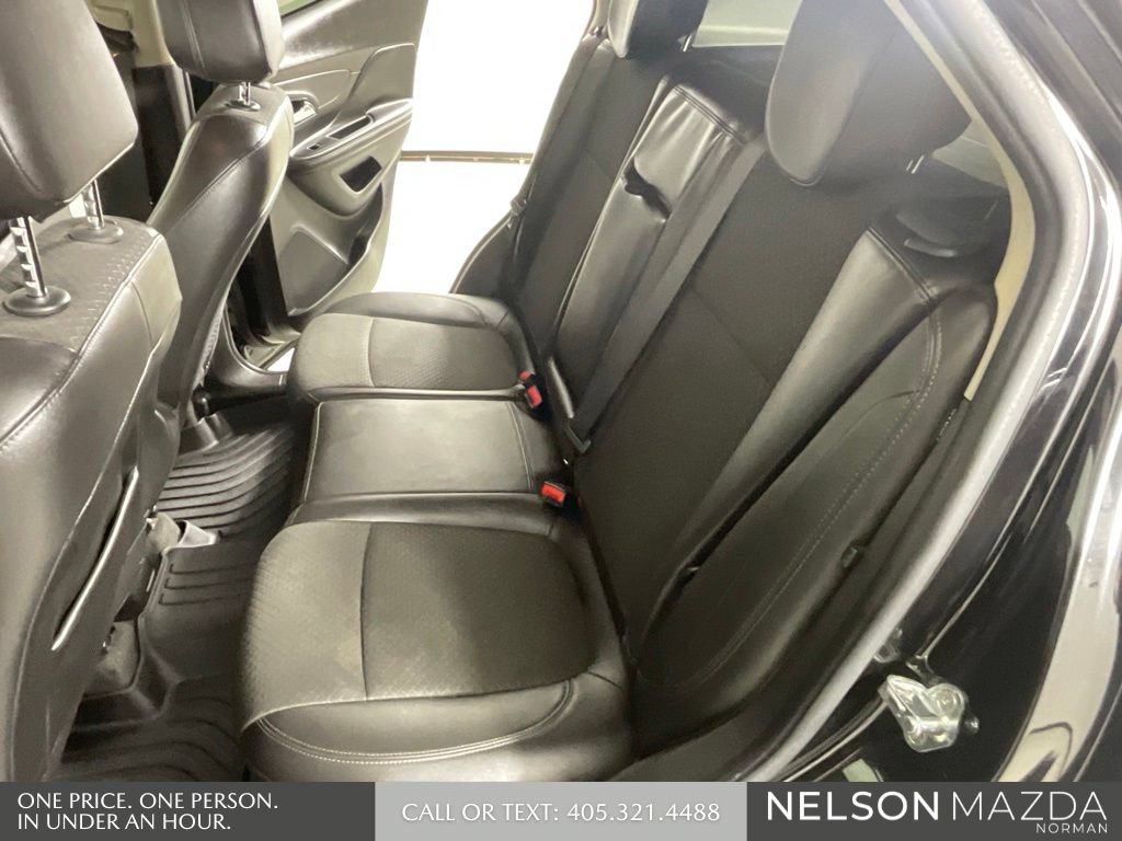 Used 2019 Buick Encore Sport Touring FWD image 26