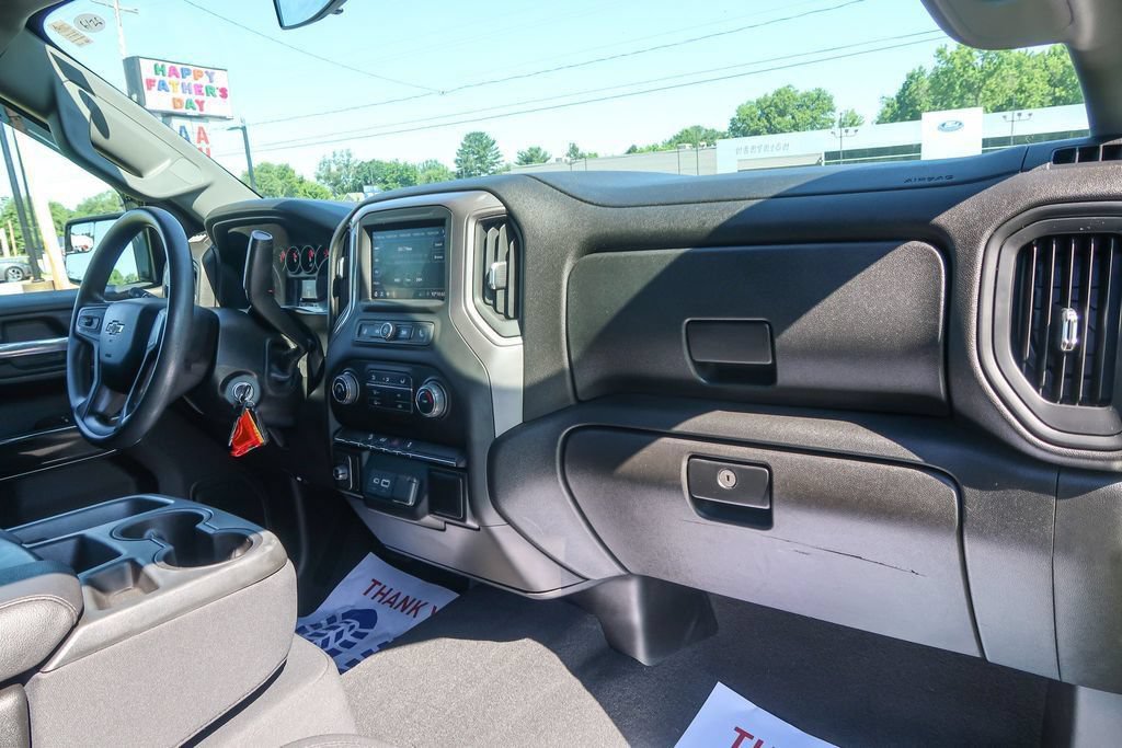 Used 2021 Chevrolet Silverado 1500 Custom Trail Boss w/ Midnight Edition AWD/4WD image 19