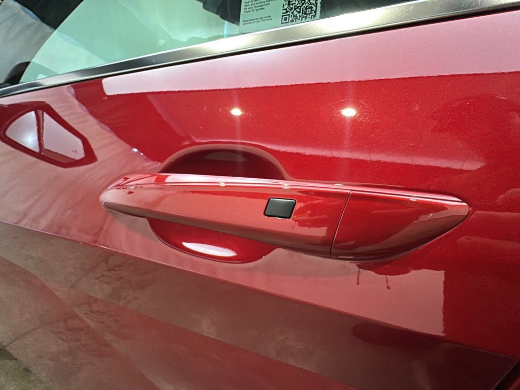 Certified 2025 Hyundai Elantra SEL FWD image 10