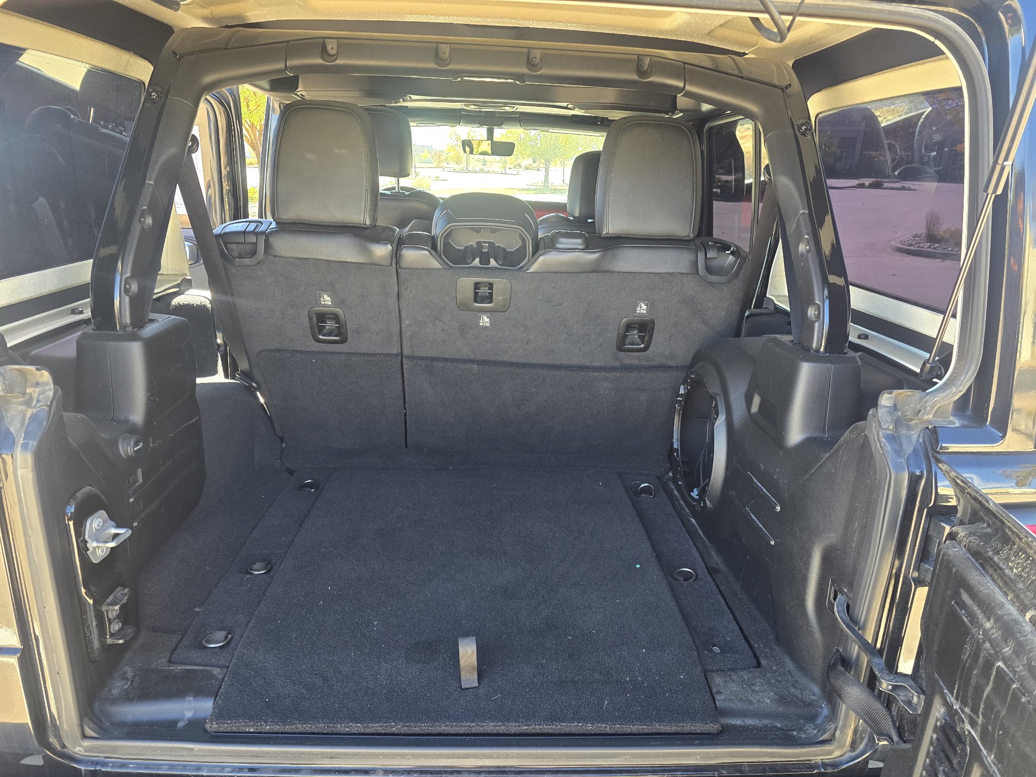 Used 2020 Jeep Wrangler Unlimited Rubicon AWD/4WD image 31