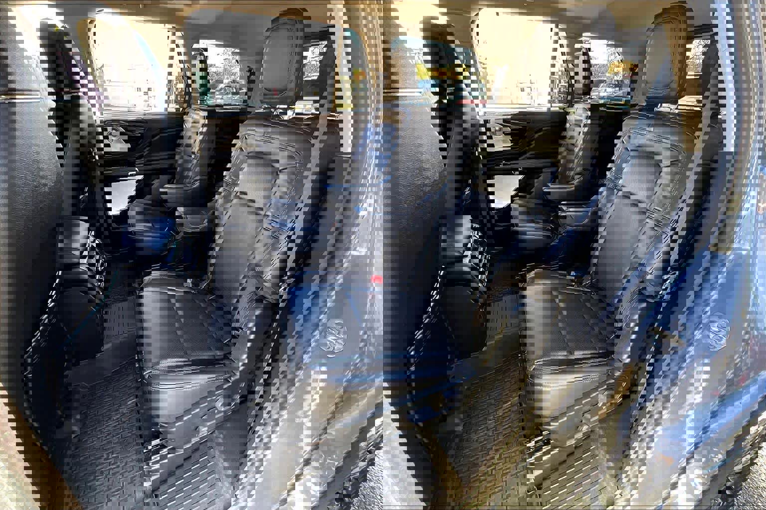 Used 2023 Lincoln Aviator Reserve w/ Equipment Group 201A image 21