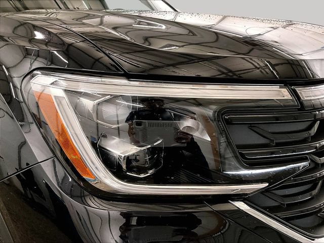 Used 2024 Volkswagen Atlas Cross Sport SE w/ Black Wheel Package AWD/4WD image 27