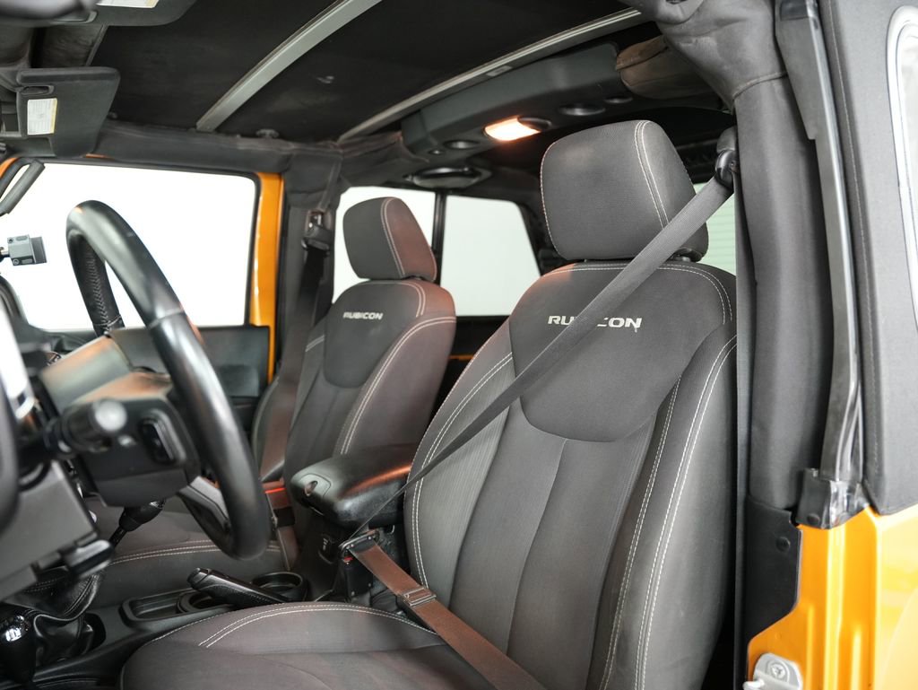 Used 2014 Jeep Wrangler Rubicon w/ Power Convenience Group AWD/4WD image 34