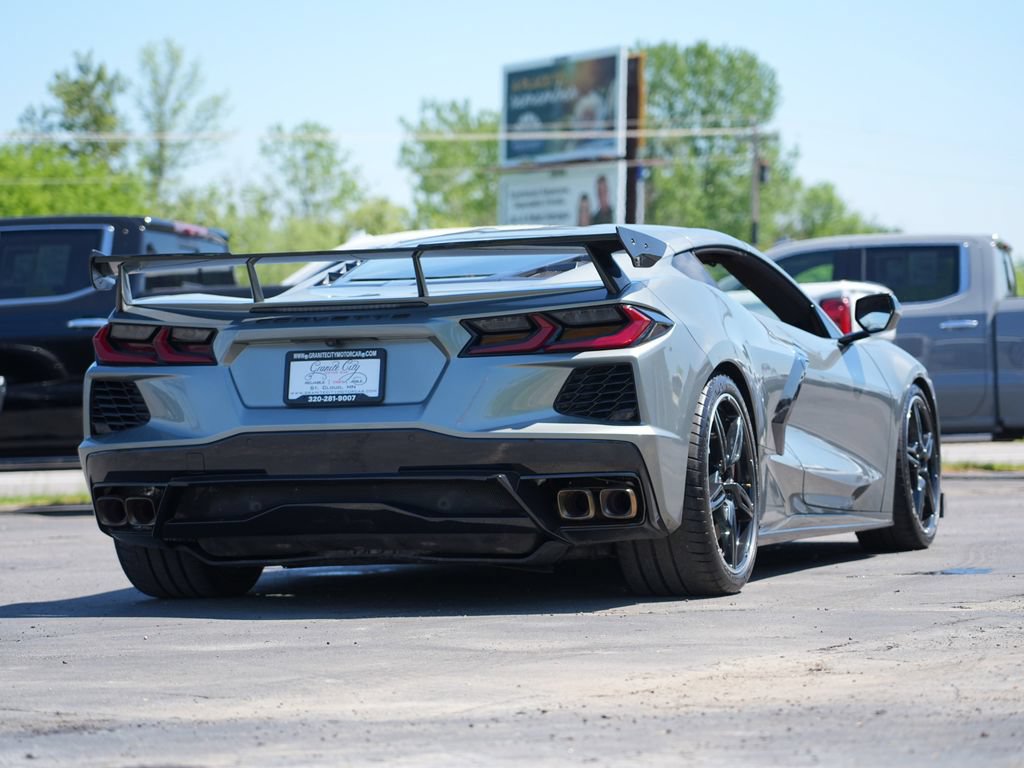 Used 2022 Chevrolet Corvette Stingray Preferred Cpe w/ Z51 Performance Package RWD image 4
