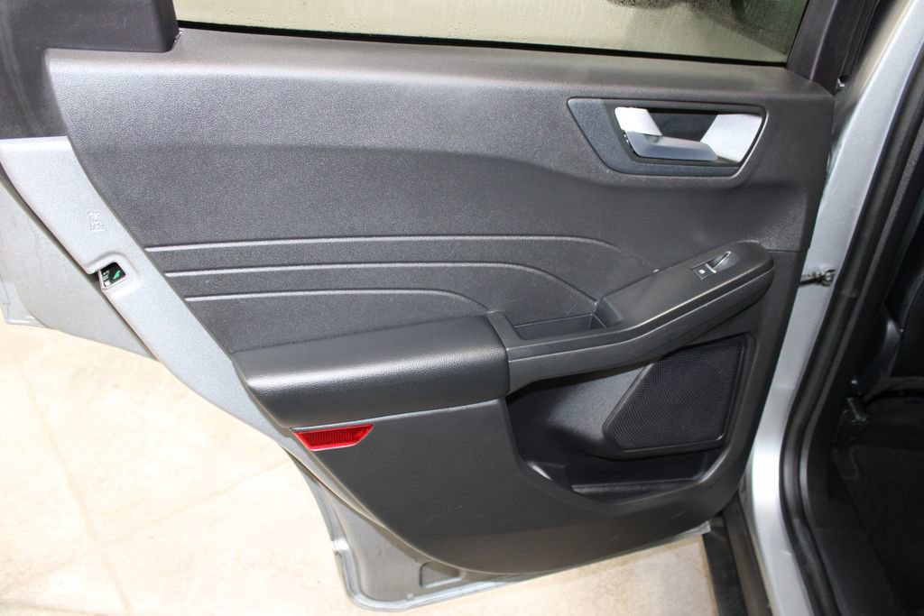 Used 2024 Ford Escape ST-Line image 19