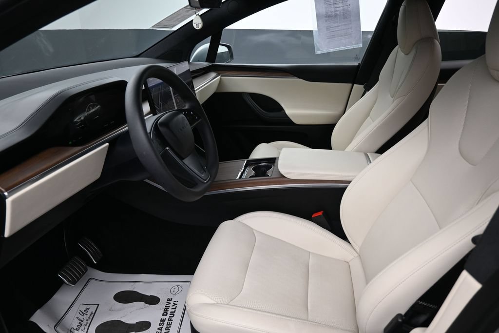 Used 2025 Tesla Model X AWD/4WD image 21