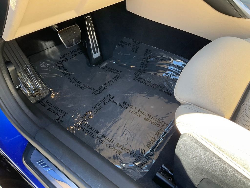 Used 2025 BMW i4 eDrive40 w/ M Sport Package image 21