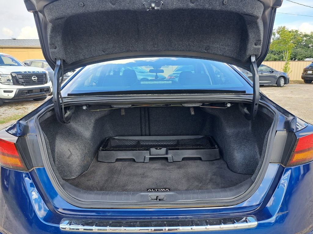 Used 2023 Nissan Altima 2.5 SR w/ SR Premium Package image 27
