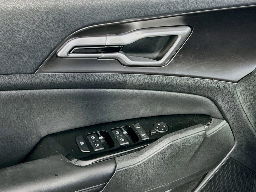 Certified 2023 Kia Sportage EX FWD image 8