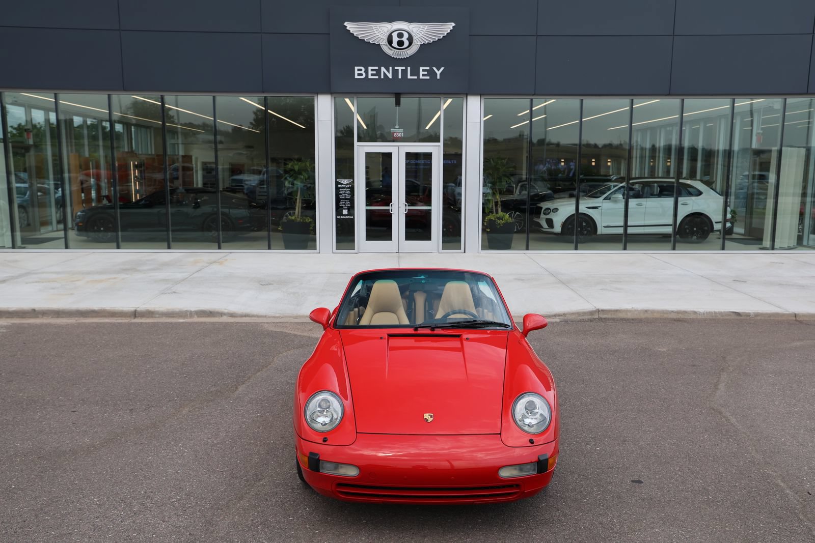 Used 1995 Porsche 911 Carrera RWD image 22