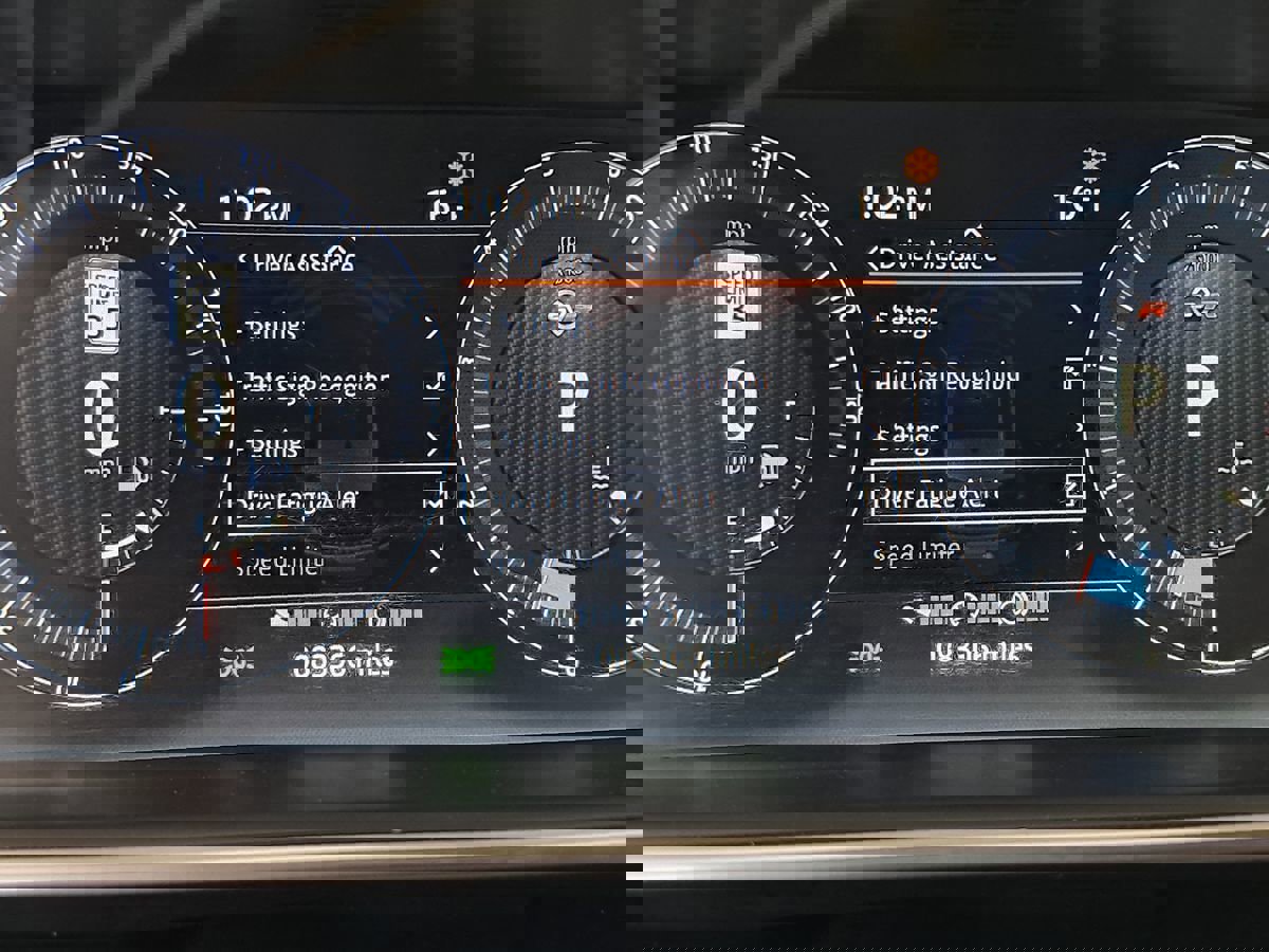 Used 2017 Land Rover Range Rover Sport SVR AWD/4WD image 19