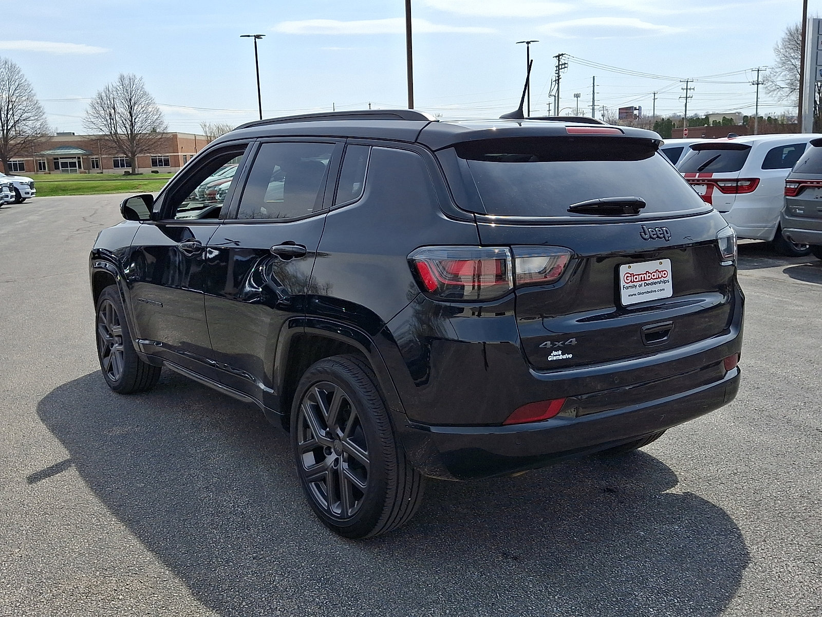 Certified 2024 Jeep Compass Limited w/ High Altitude Package image 6