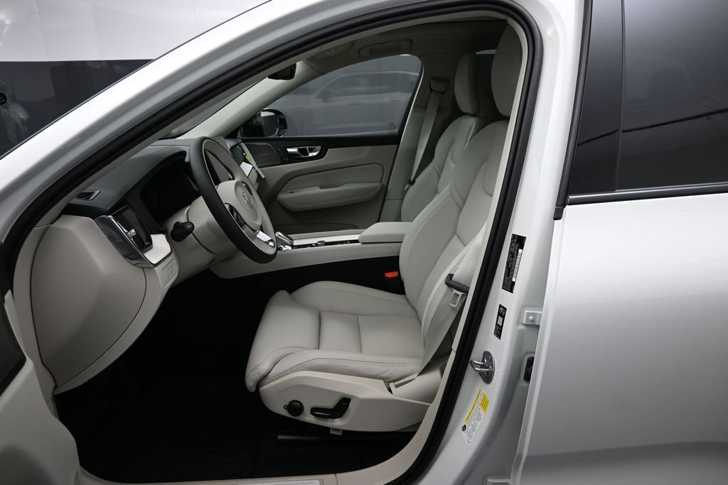 New 2026 Volvo XC60 T8 Ultra w/ Protection Package Premier AWD/4WD image 10