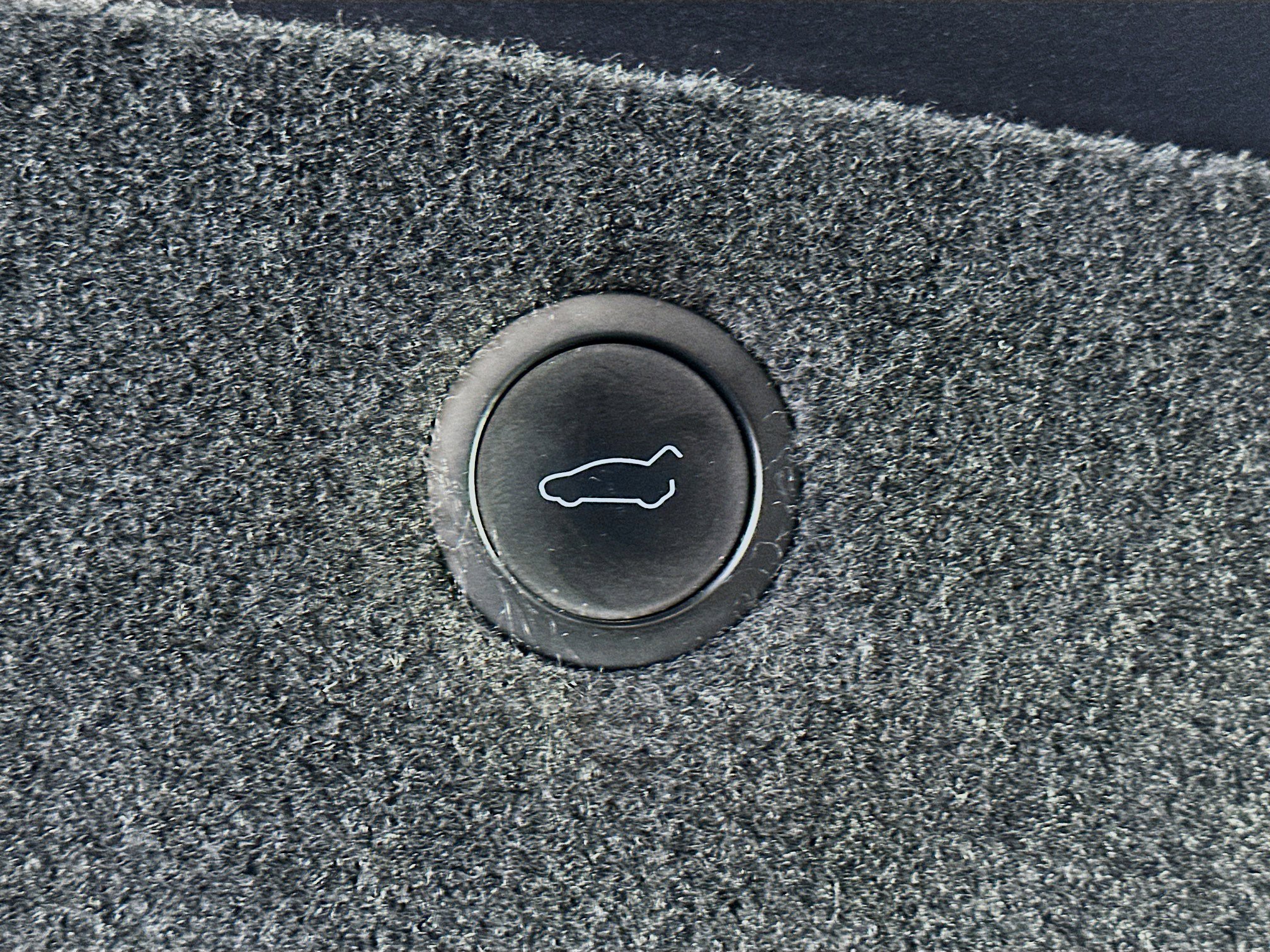 Used 2022 Tesla Model X image 29