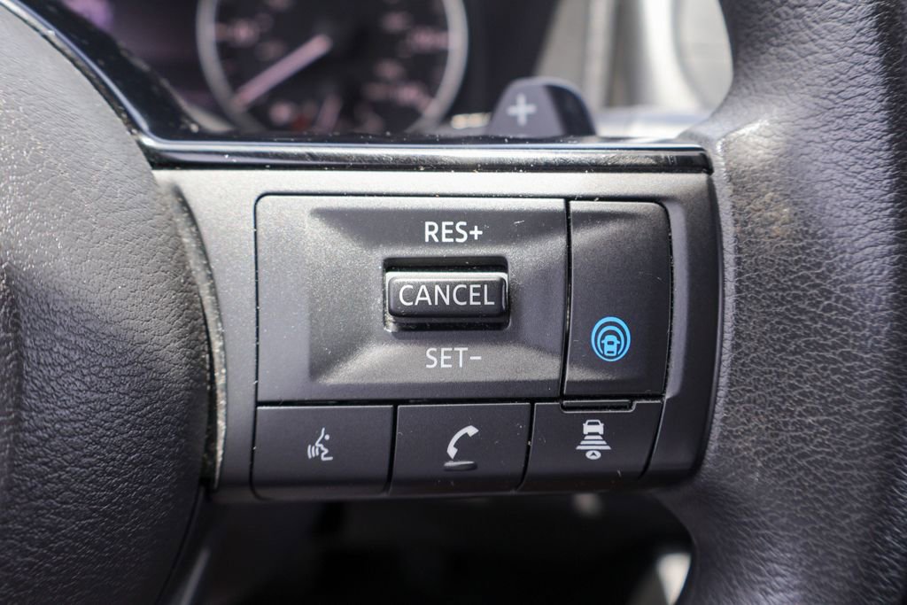 Used 2023 Nissan Rogue SV AWD/4WD image 14