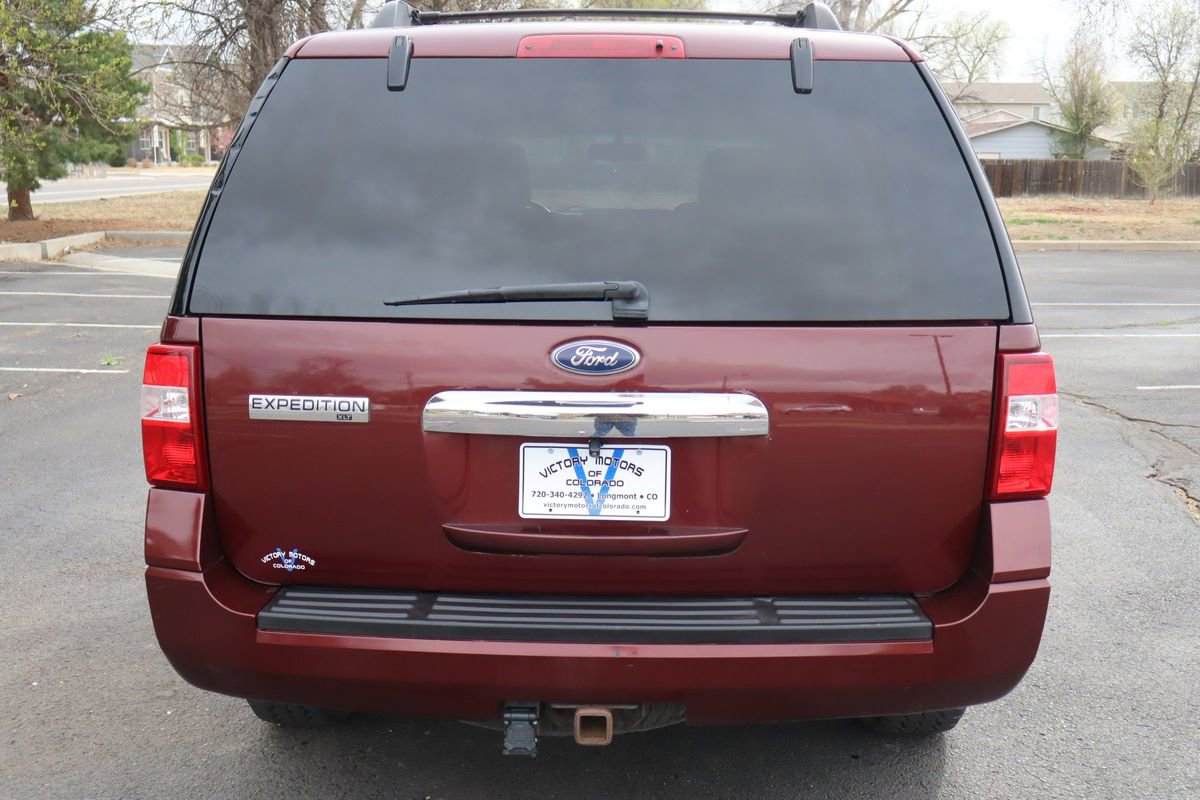 Used 2010 Ford Expedition XLT image 6