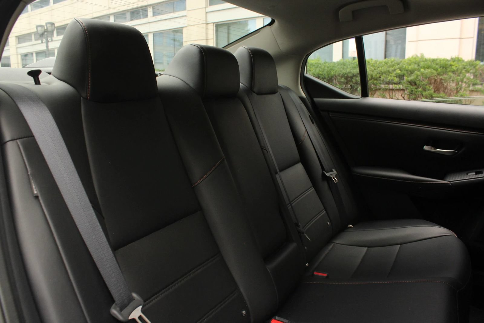 Used 2023 Nissan Sentra SR w/ SR Premium Package FWD image 22