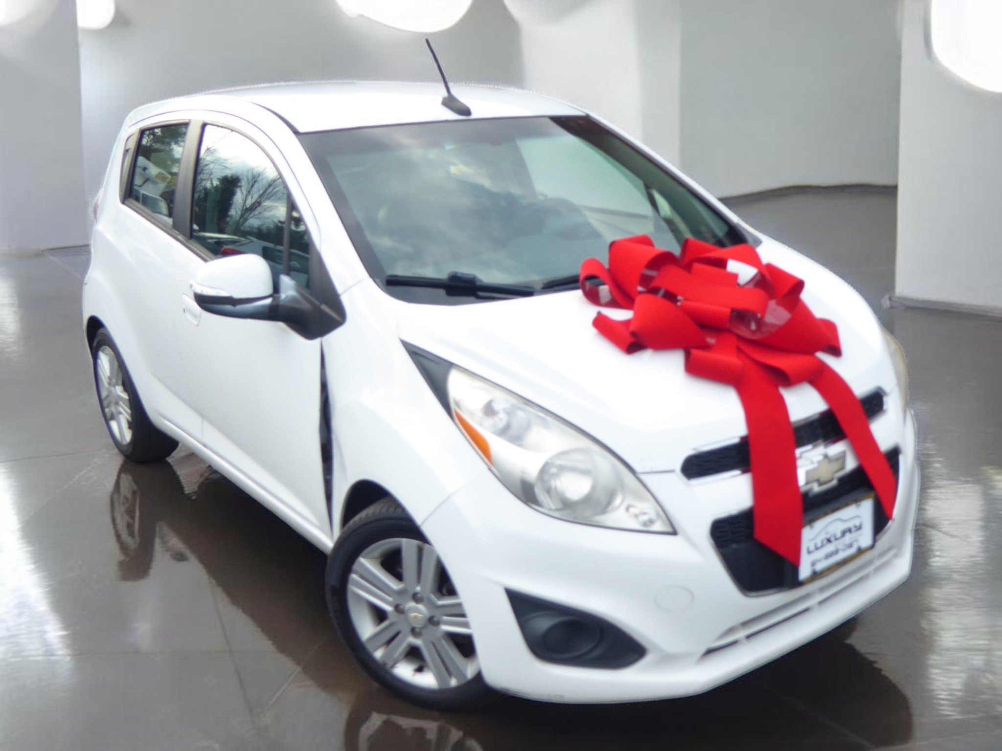 Used 2014 Chevrolet Spark LT image 2