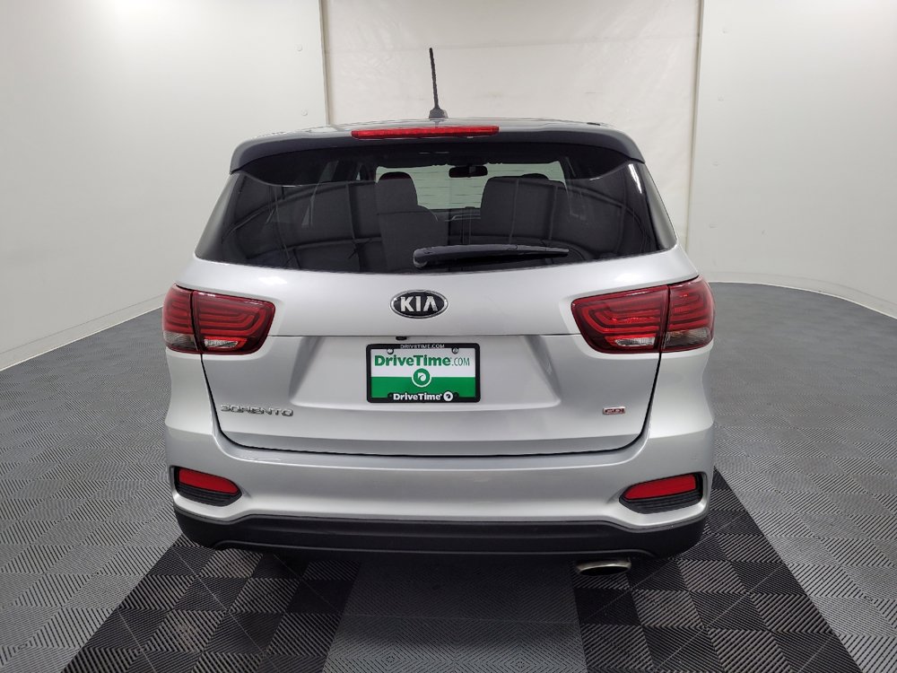 Used 2020 Kia Sorento LX image 7
