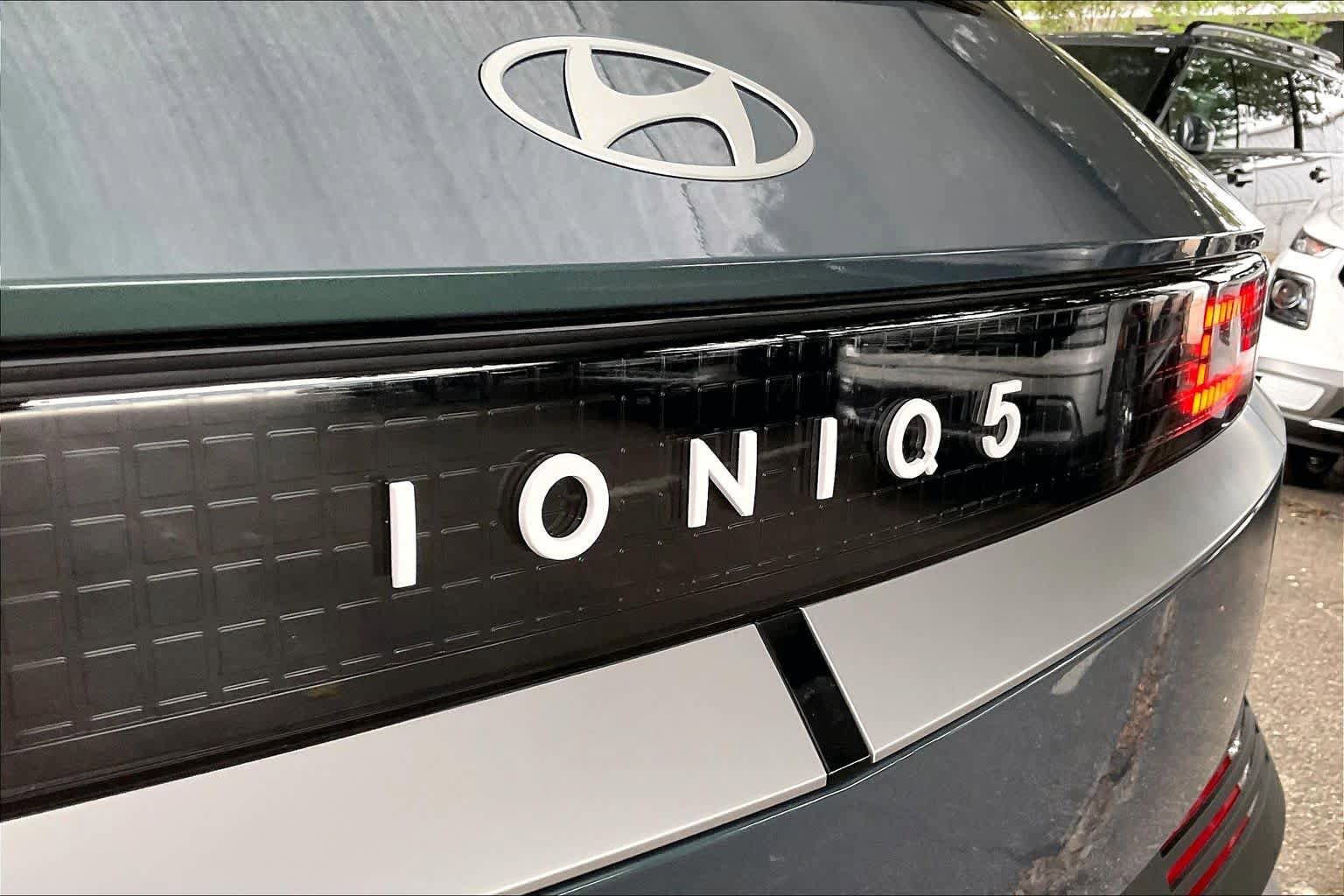 Certified 2026 Hyundai Ioniq 5 SEL RWD image 9