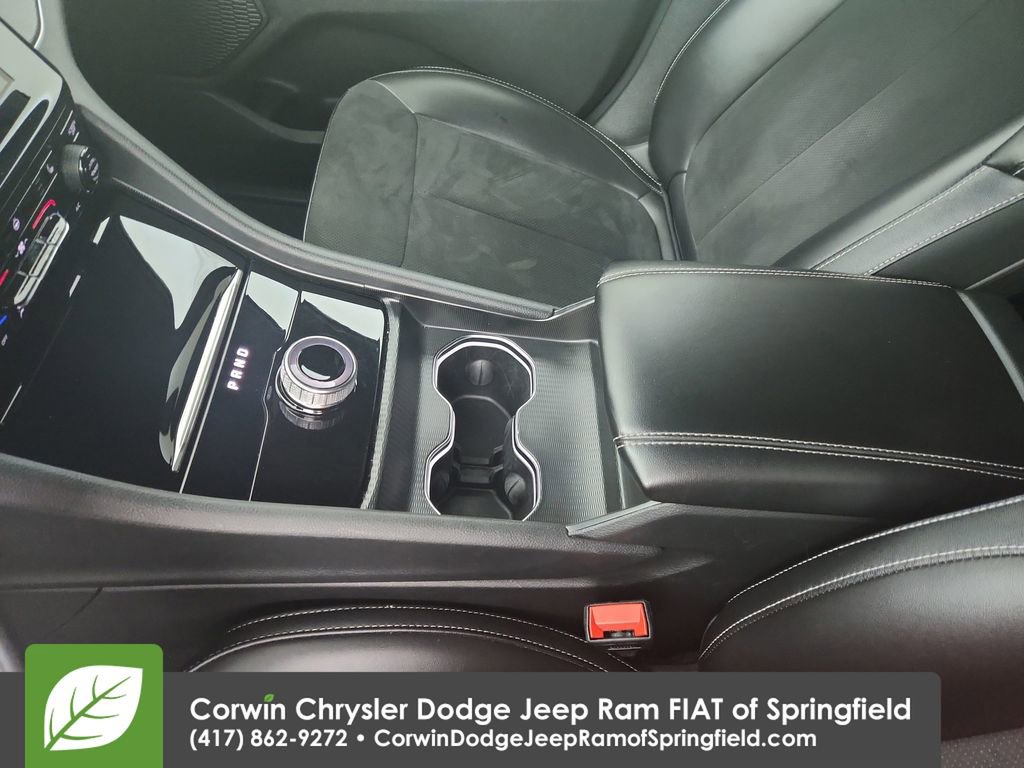 Certified 2024 Jeep Grand Cherokee L Laredo image 13