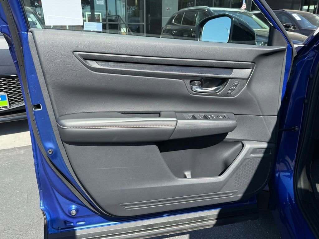Used 2025 Honda CR-V Sport-L image 35