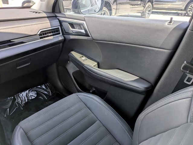 Used 2024 Mitsubishi Outlander SE Black Edition AWD/4WD image 19