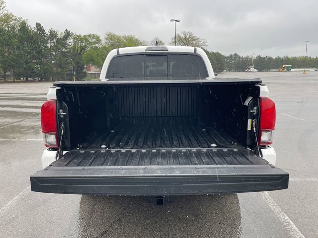 Used 2023 Toyota Tacoma SR AWD/4WD image 17