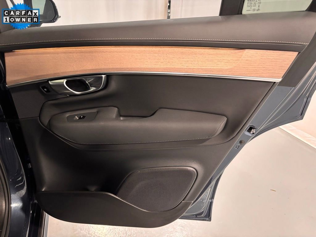 Certified 2025 Volvo XC90 B5 Plus image 26