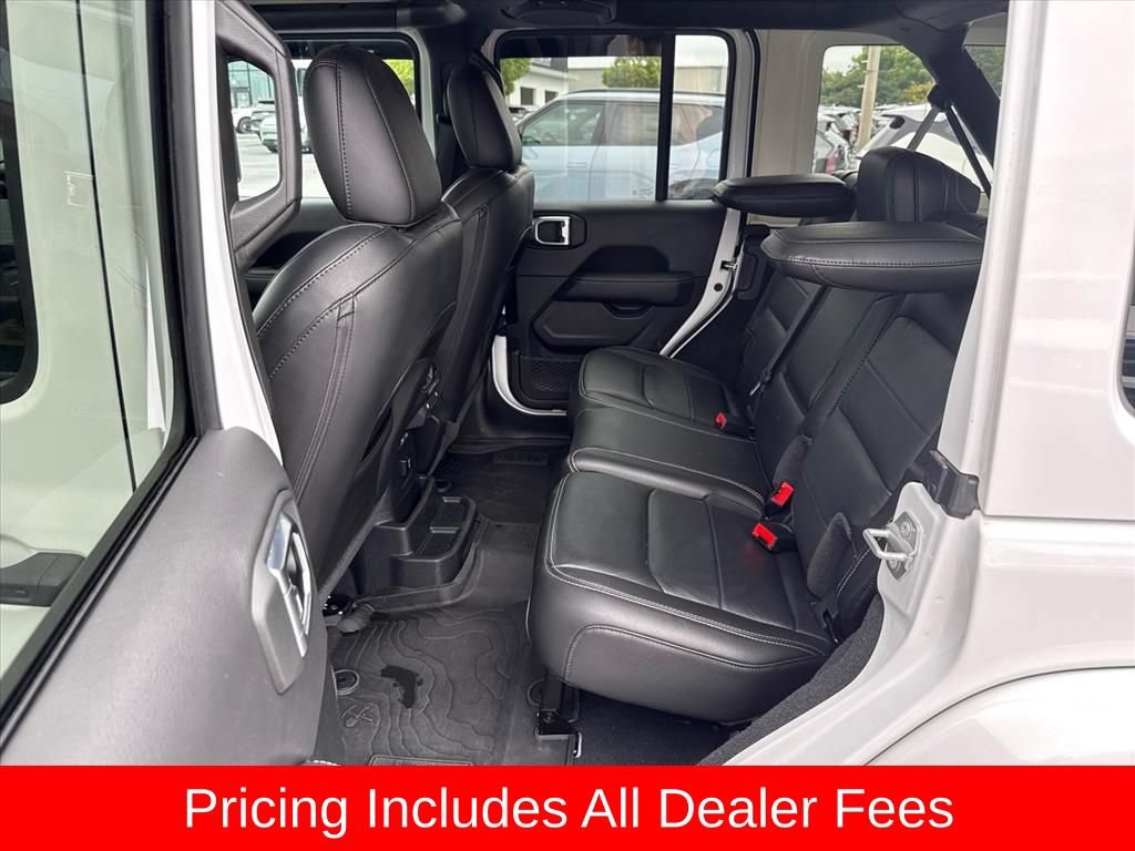 Used 2023 Jeep Wrangler Unlimited Sahara w/ Safety Group AWD/4WD image 13
