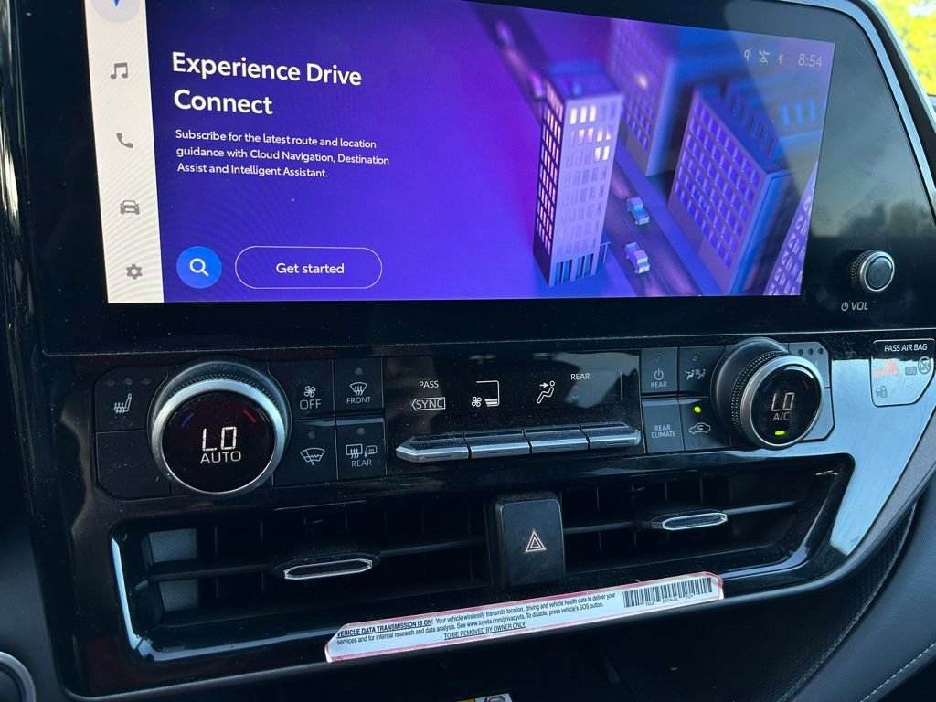 Used 2024 Toyota Highlander XLE image 25