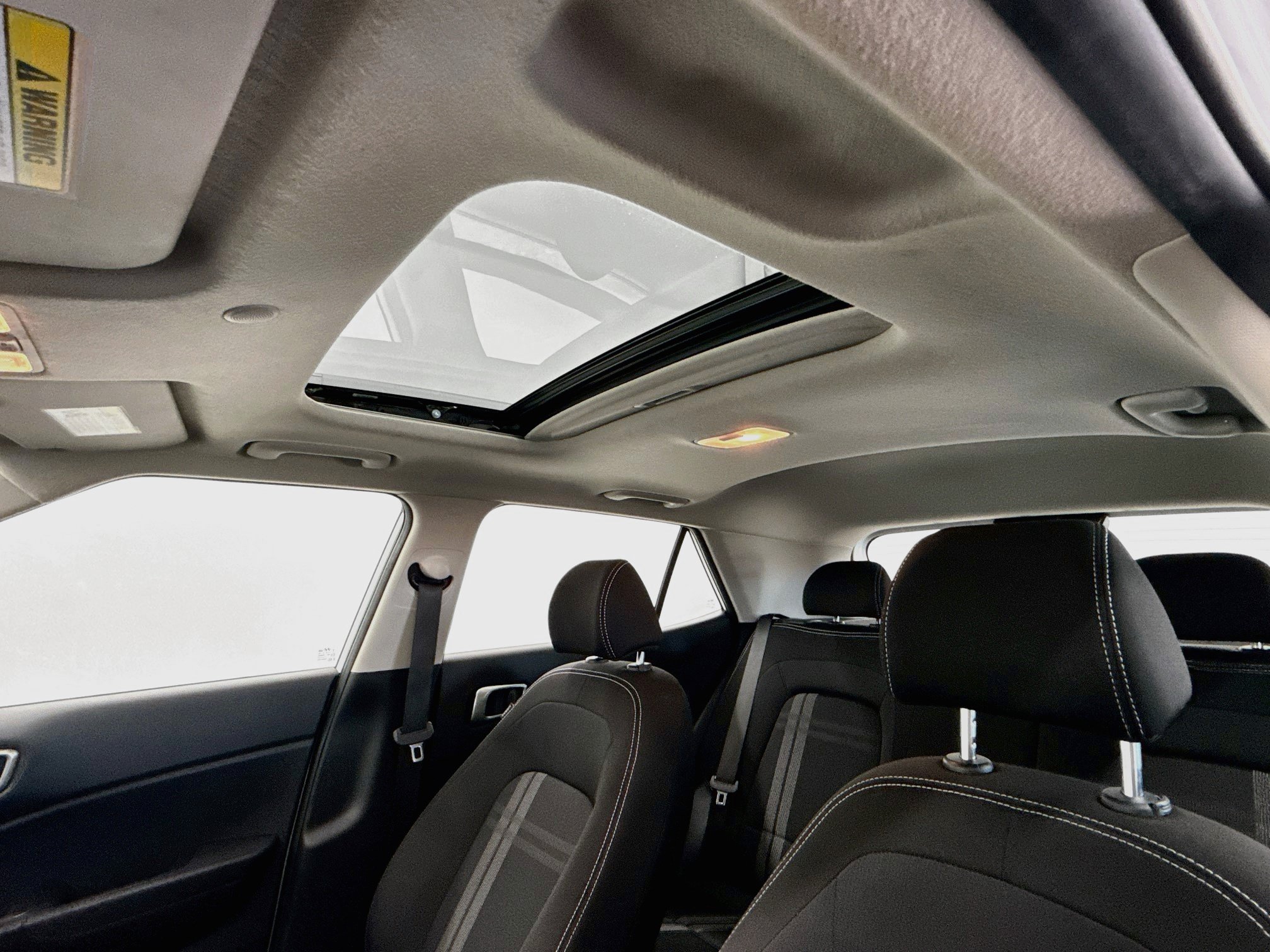 Used 2025 Hyundai Venue SEL FWD image 26